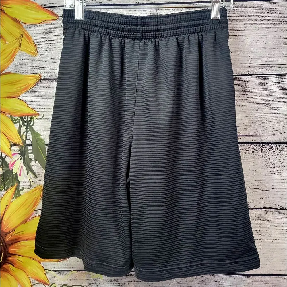 BCG Shorts Men's‎ Gray and Black Size M